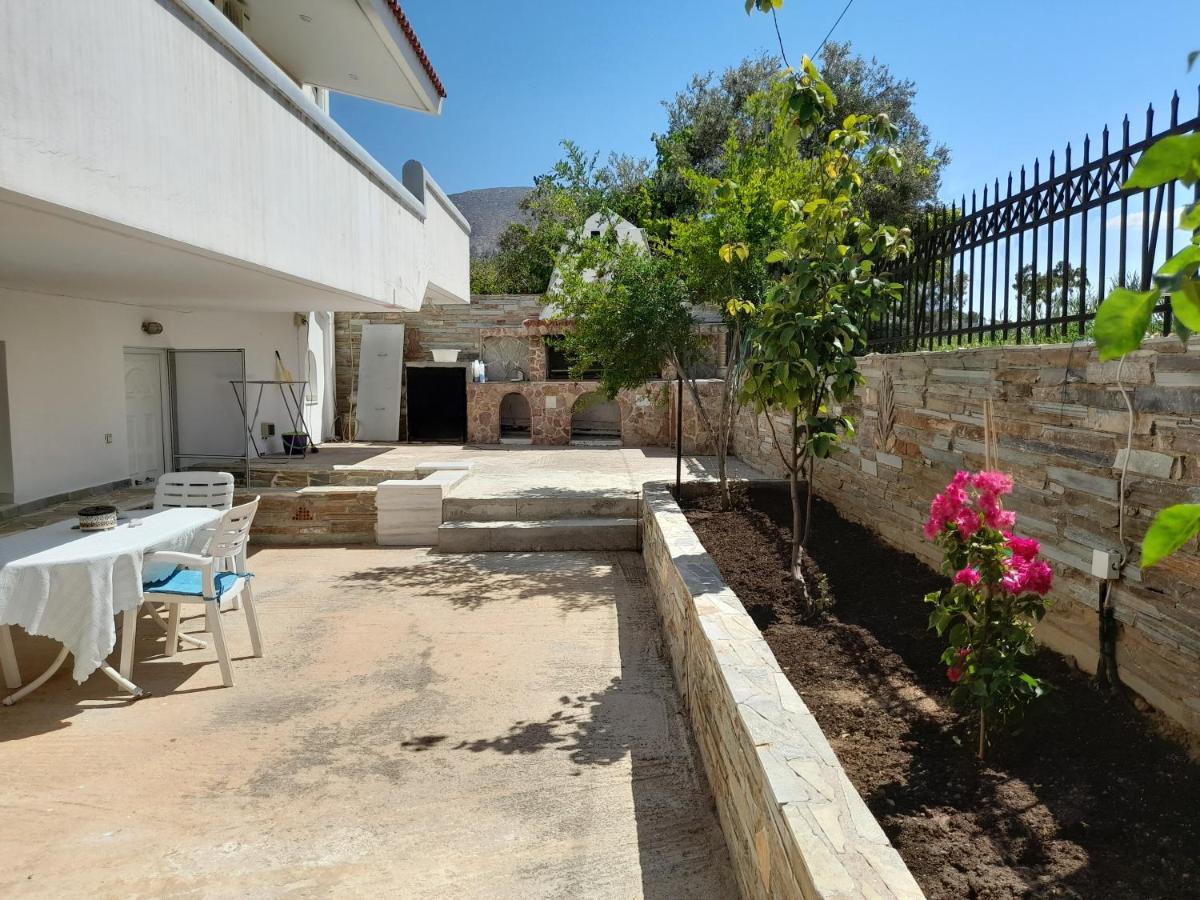 Maria's House Kineta * Megara